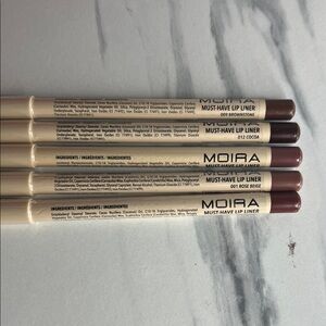Moi Neutral Lip Liner Set — Brown and Rose Tones